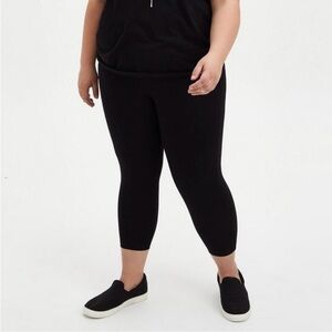 Torrid Premium Crop Legging Capri Length Size 0